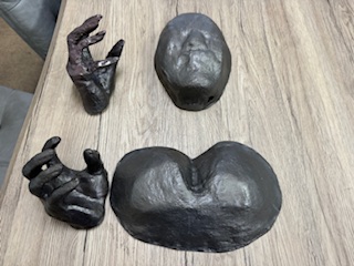 武村鋳造所・熟女の頭部、胸部、手の鋳物